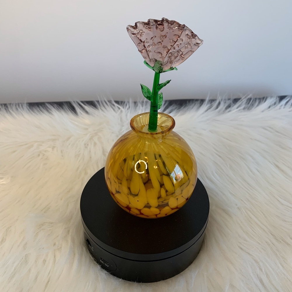 Vintage Charming Yellow and Green Glass Accent Vase